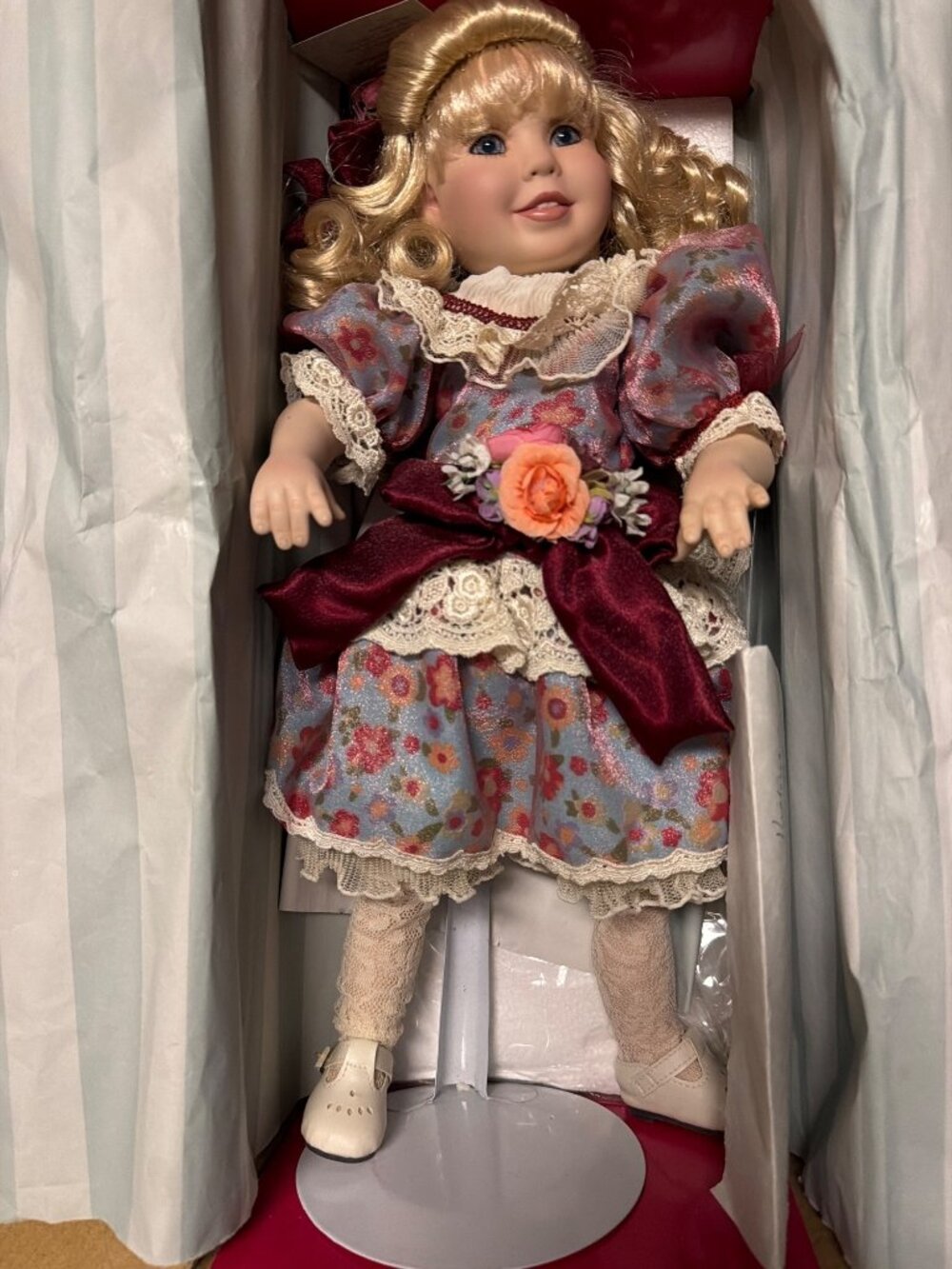 Beautiful Marie Osmond "Victorian Valentine" 16" Porcelain Doll – Limited Editio